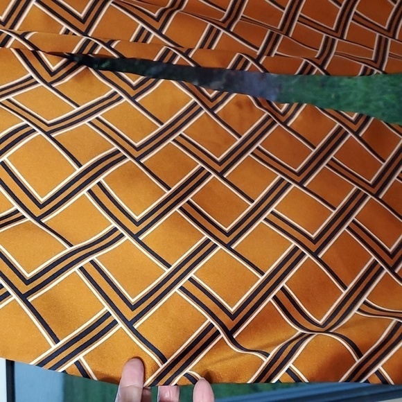 FOREVER 21, wide leg pants size medium. Gold/rust color. With geometric design. - Picture 3 of 6